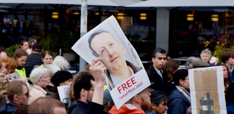 Syv år siden fangenskap: Djalalis kone i Belgia for å møte politikere