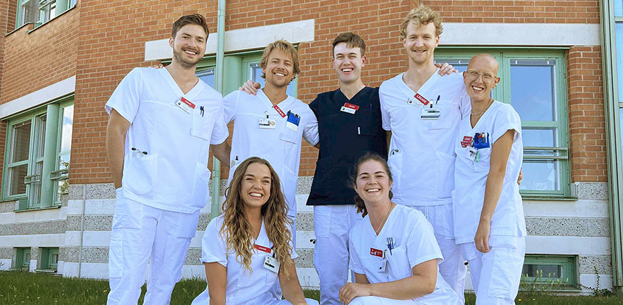 The newly graduated medical team spent a summer together on Jutland