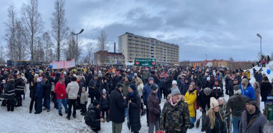 Tusentals deltog i manifestation vid Sollefteå sjukhus