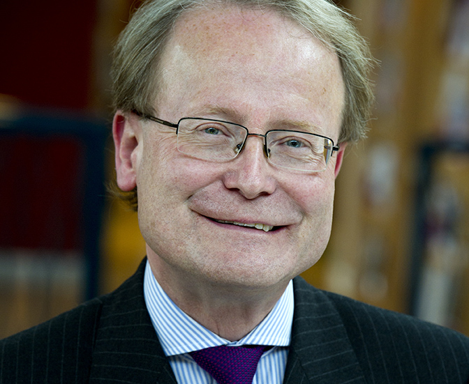 Rektor friar gästprofessorn