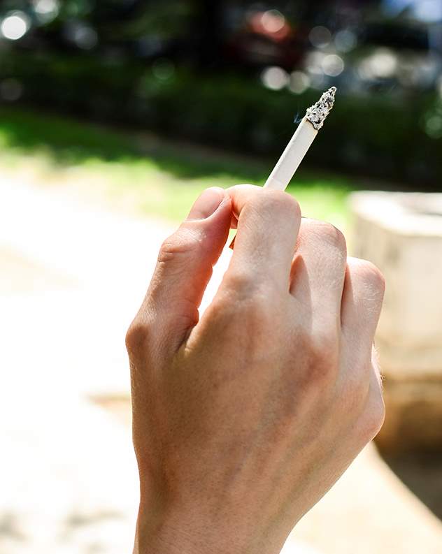 Rökare med aromatashämmare mot bröstcancer hade sämre prognos