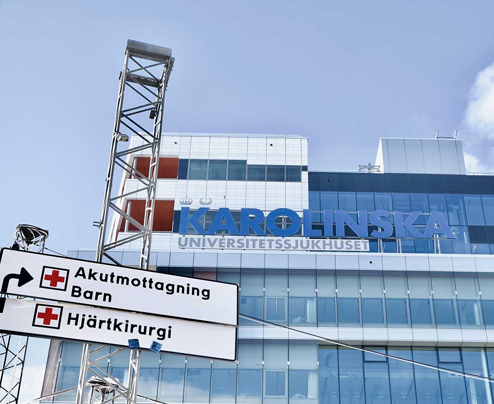 Karolinska hyr in läkare på akuten trots varsel