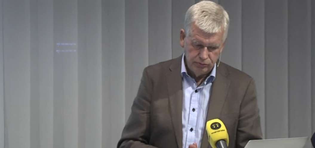 Sjukhuset får svidande kritik för Macchiarini